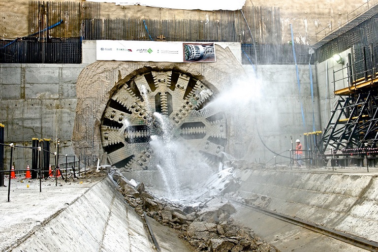 FCC finishes drilling the first tunnel section of line 5 of the Riyadh Metro