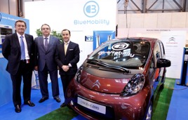 Citroën, Bluemobility y FCC firman un acuerdo de colaboración