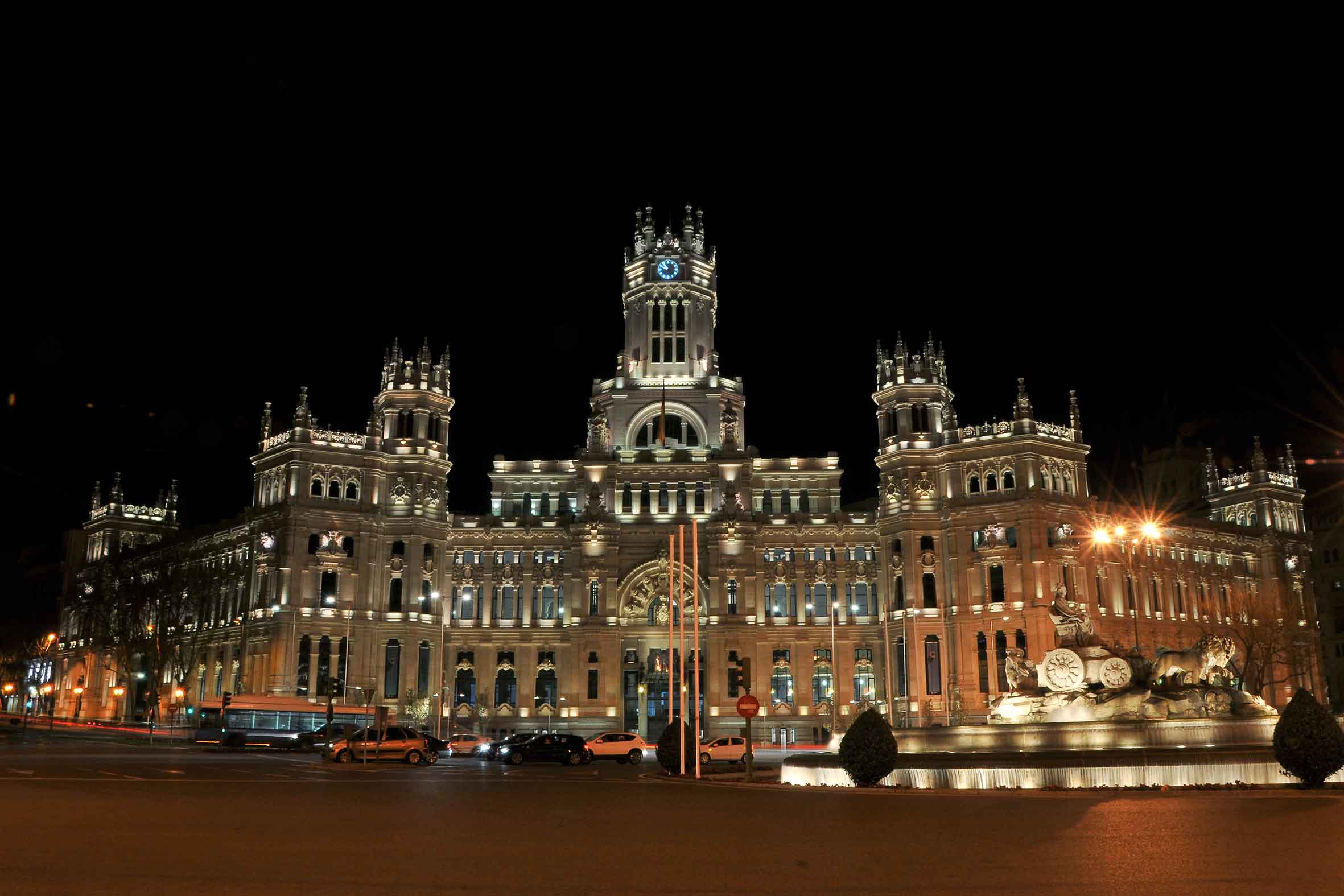 Integral management of lighting, traffic lights, galleries and energy efficiency Madrid (Spain)